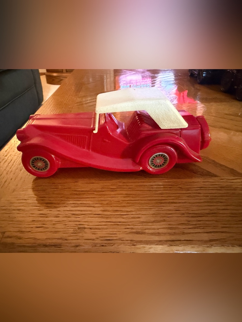 Red Vintage-Style Convertible figurine Avon perfume bottle